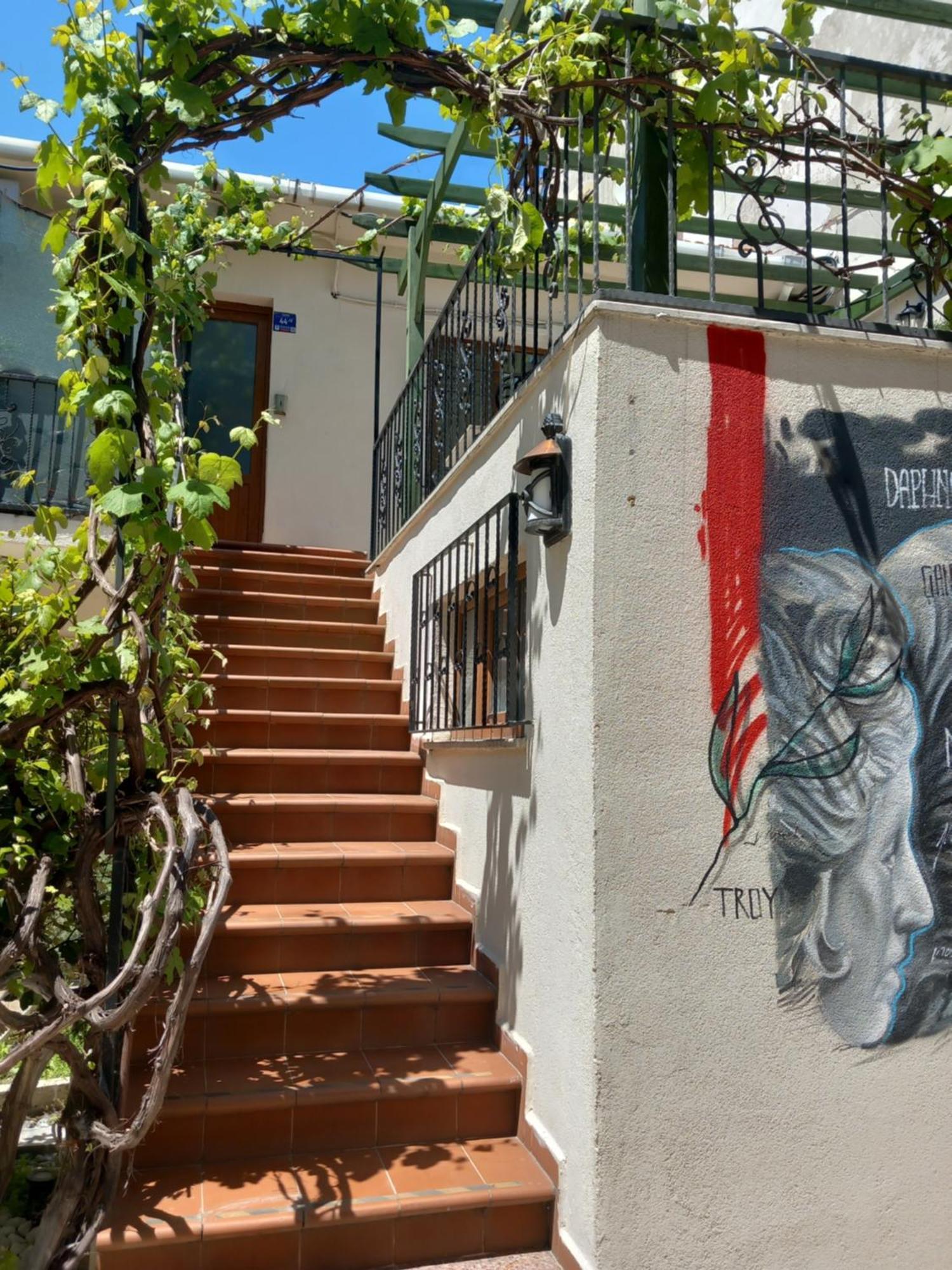Daffne Otel تْشاناكالي المظهر الخارجي الصورة